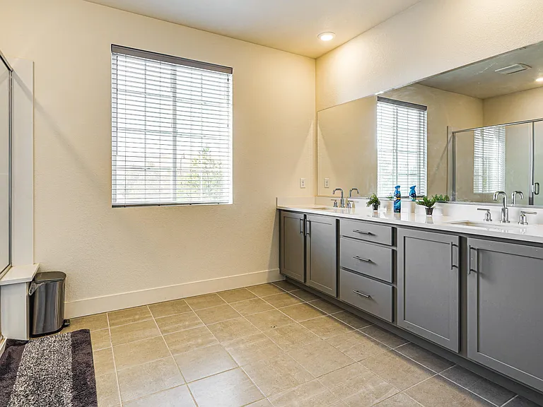 5727 Tournament Ct — Photo 10