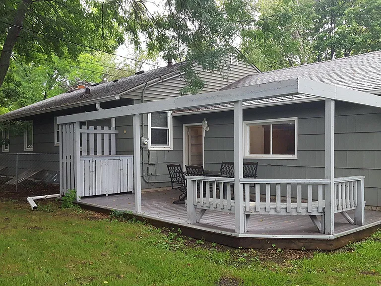 Deck/patio