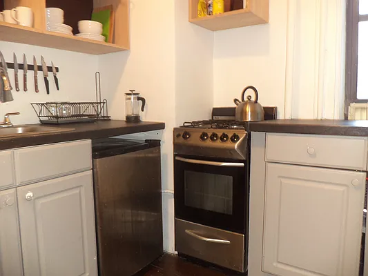 Rented by L.Nelson & Associates | media 27