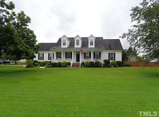 24 Heatherstone Ct, Benson, NC 27504