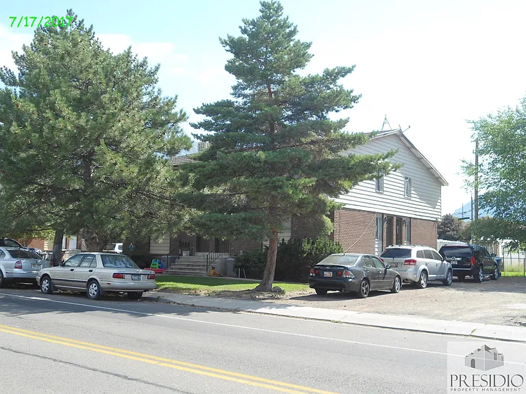 654 N 400 W — Photo 1