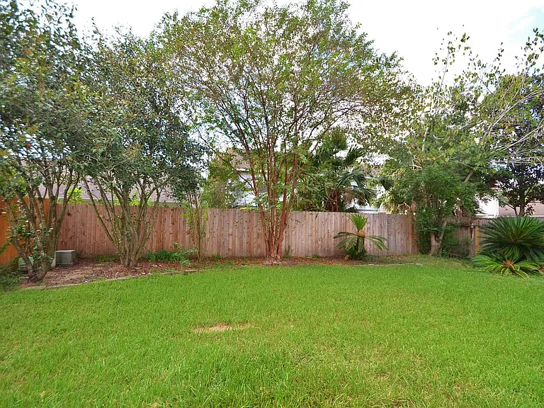 6747 Cleft Stone Dr — Photo 27