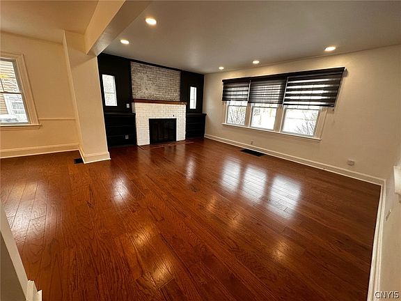 4th image of 2803 Ogden Pl