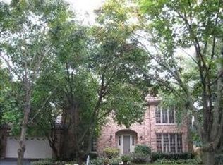 2041 Somerset Ln, Wheaton, IL