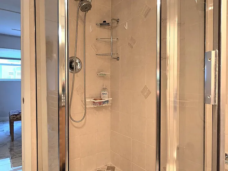 1161 Hillsboro Mile #107 — Photo 31