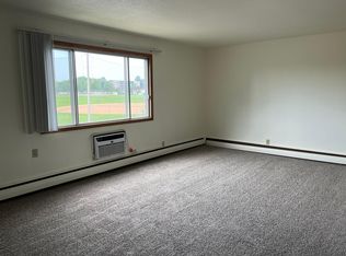 125 13th Ave S #25-B1, Hopkins, MN 55343