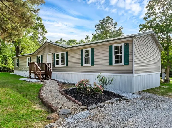 175 Ragan St, Leesburg, GA 31763