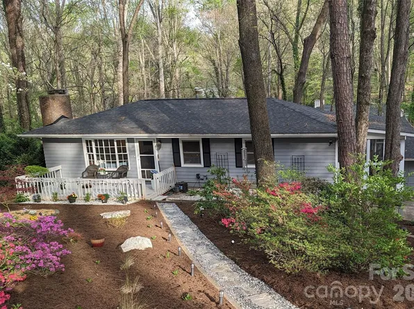 19 Springwood Dr, Asheville, NC 28805