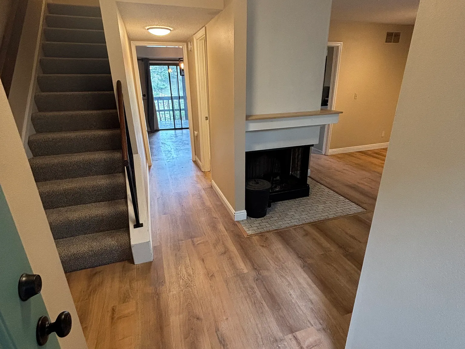 4 bed, 2.5 bath, 1576 sqft, $2,195 — Photo 2