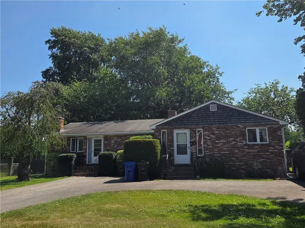 23 Butler St, Newport, RI 02840
