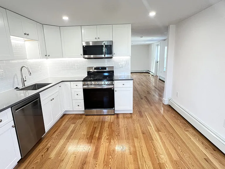 50 Conant St #1/2 — Photo 2