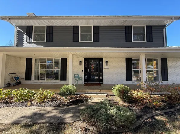 1717 Georgetown Dr, Champaign, IL 61821