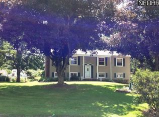 848 Huffman Sq NE, Bolivar, OH 44612