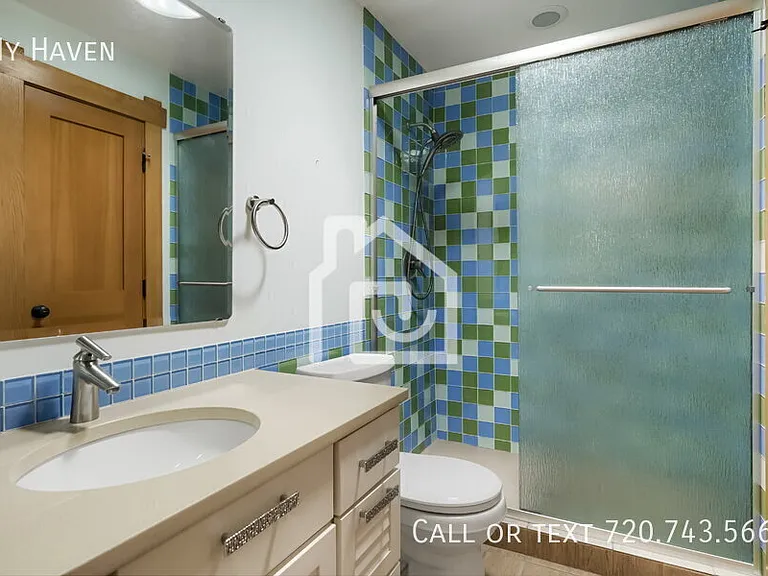 1121 S Williams St — Photo 27