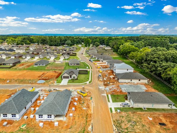 219 Pine Island Ave, Toney, AL 35773