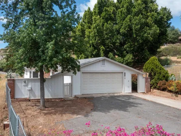 1248 Cedar St, Ramona, CA 92065