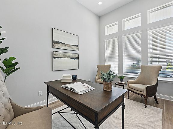 5th image of 500 COURTNEY CHASE Drive