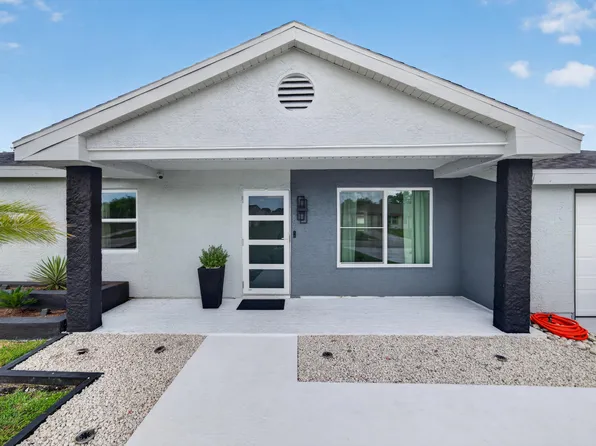 264 SW Cherryhill Road, Port St Lucie, FL 34953