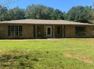 200 Post Oak Ln, Shepherd, TX 77371
