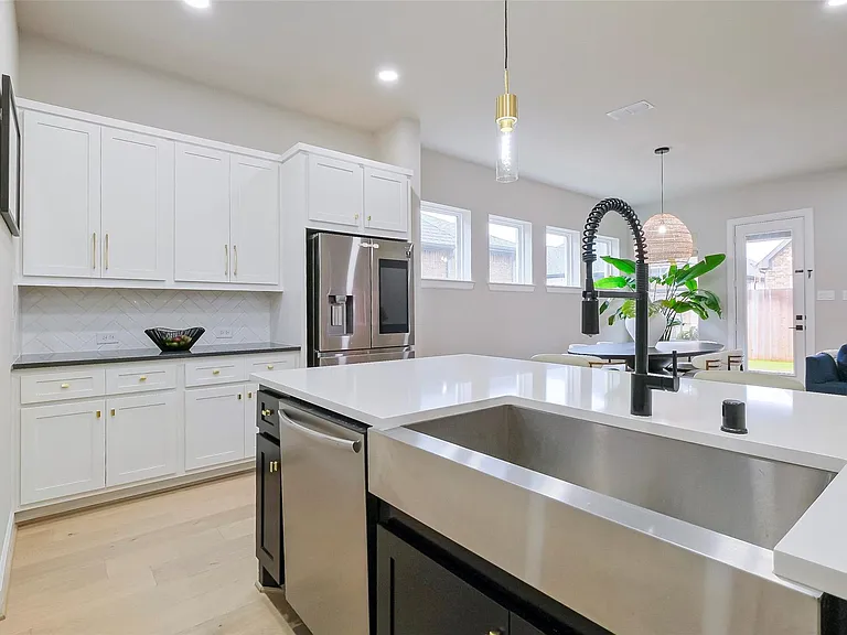 2310 Precision Ln — Photo 23