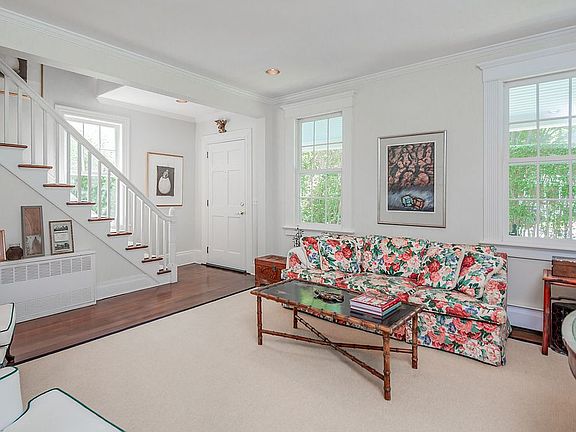 5th image of 179 Meeting House Ln