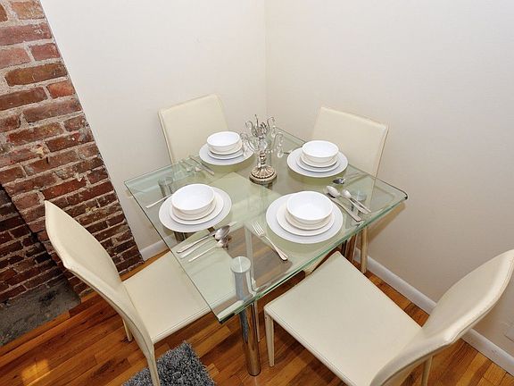 2nd image of 104 W 83rd St APT 4c