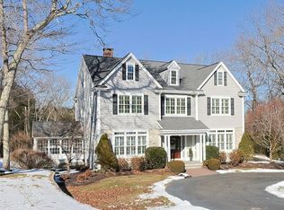 7 Summer Heights Dr, Franklin, MA 02038