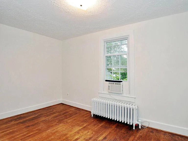 9601 51st Ave — Photo 22