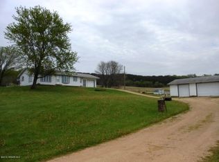 W11250 Braun Ln, Ettrick, WI 54627