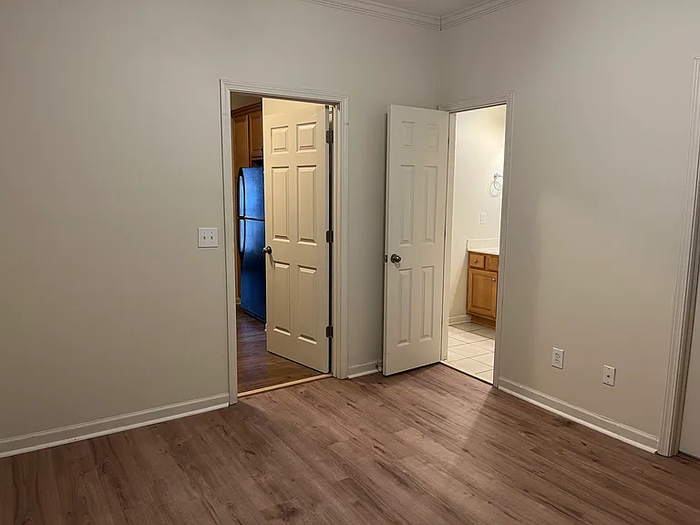 216 Lincoln Grn #B — Photo 11