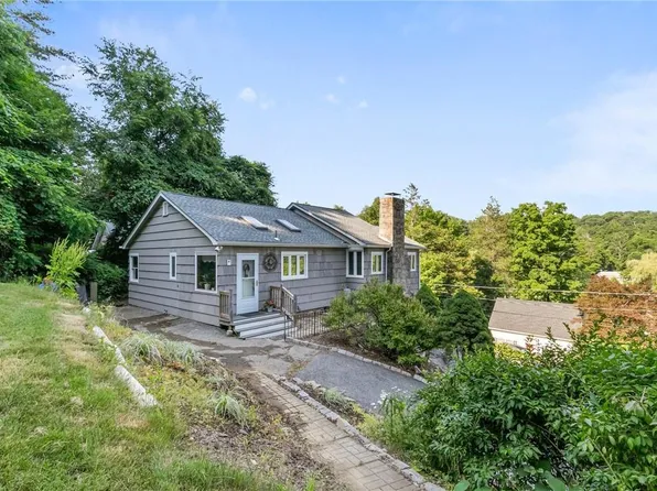 35 Beekman Drive, Carmel, NY 10512