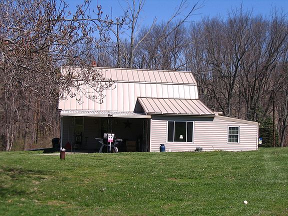 Wolfe Ln. View 3