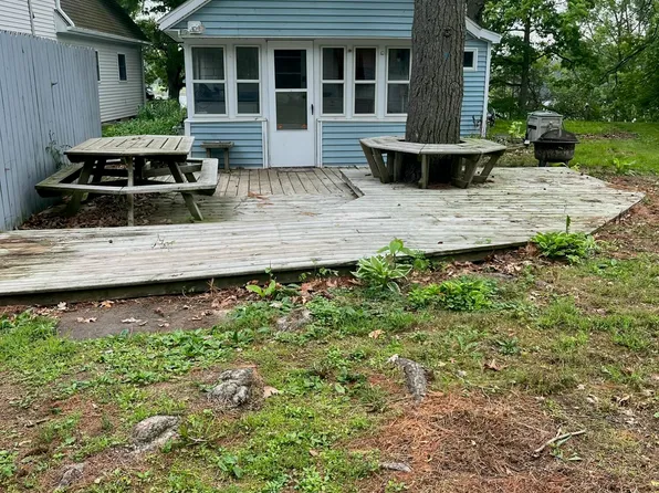 3473 N Blackstone Ave, Colon, MI 49040