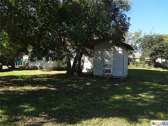 4th image of 776 Taylor Ave