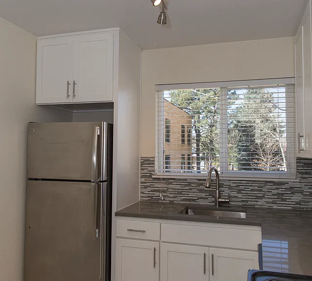 2421 S Gaylord St — Photo 27