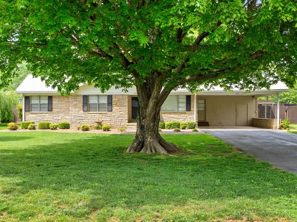 339 Wayne Dr, Hopkinsville, KY 42240