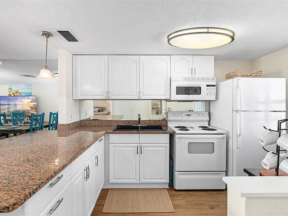 5th image of 3444 Trophy Blvd