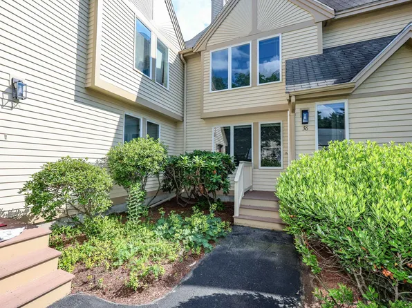 38 Dorchester Way #136, Nashua, NH 03064