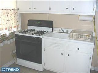 4th image of 4525 Tampa St