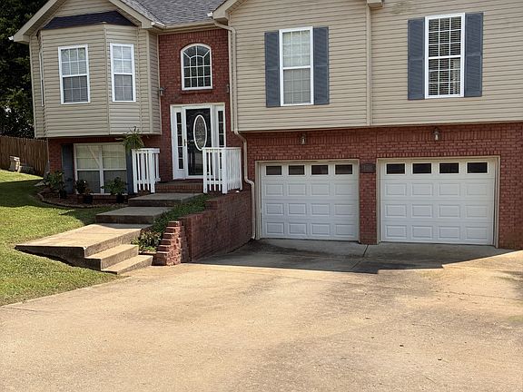 2nd image of 3488 Clover Hill Dr