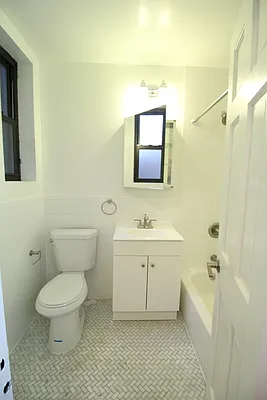 Rented by Kian Realty | media 10