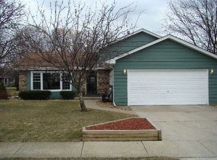 11715 W 195th St, Mokena, IL 60448