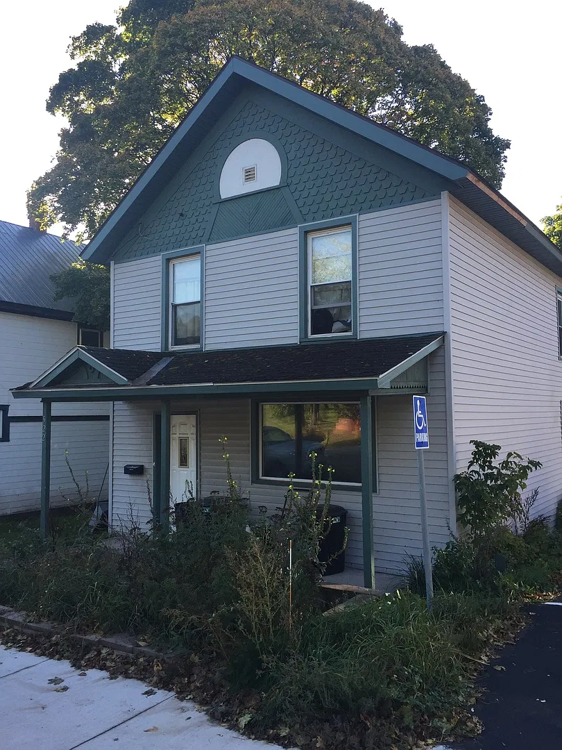 522 Quincy St. Hancock — Photo 2