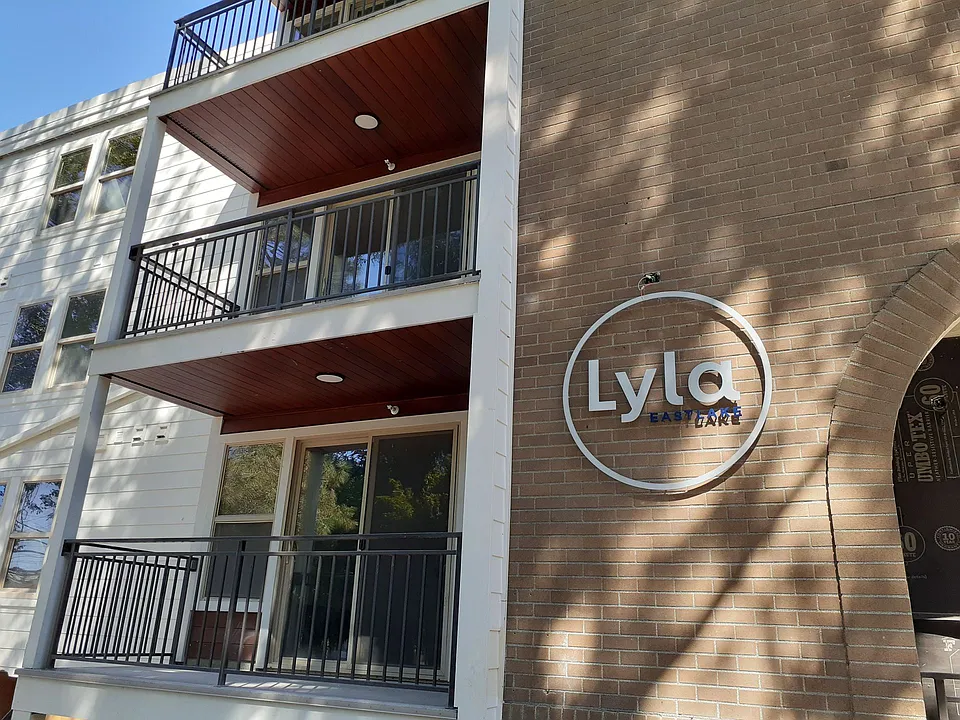 LYLA Eastlake Apartments