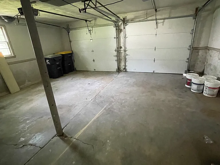 7840 Campbell St — Photo 13