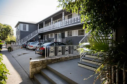 1119 N Hayworth Ave #11 Photo 1