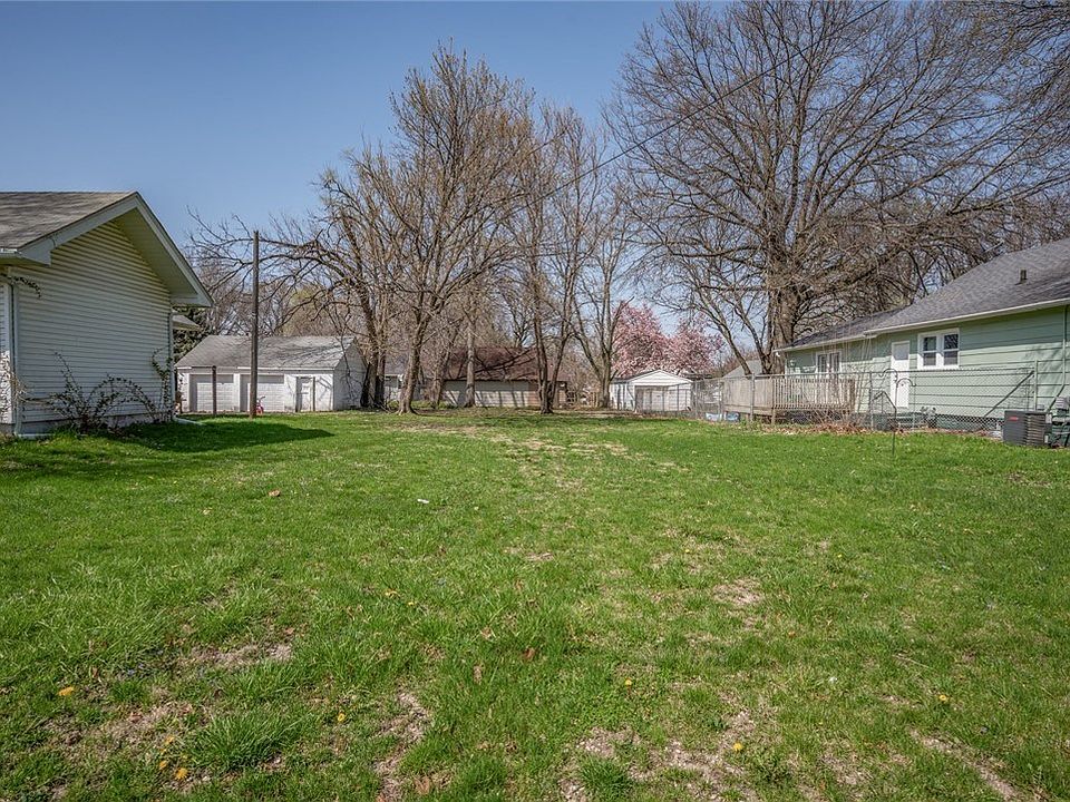2nd image of 722 E Sheridan Ave