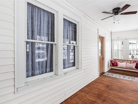5th image of 821 Lenox Ave