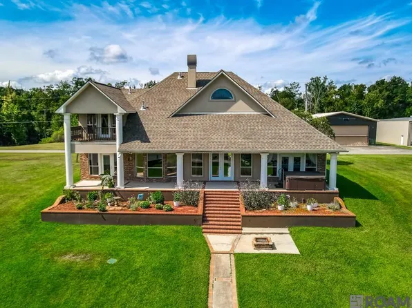 13428 Bayou Terrace Dr, Saint Amant, LA 70774