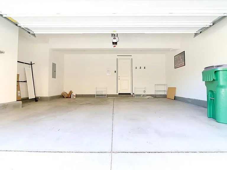 101 Tallowood — Photo 12